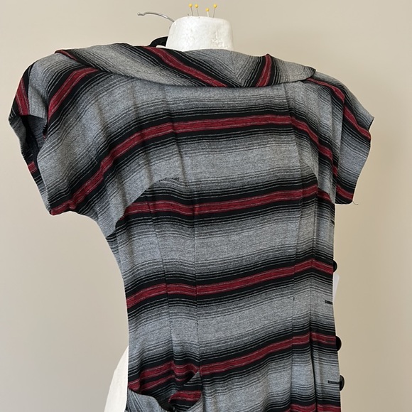 Vintage 1960s Grey and Red Striped Wiggle Dress - Picture 2 of 5
